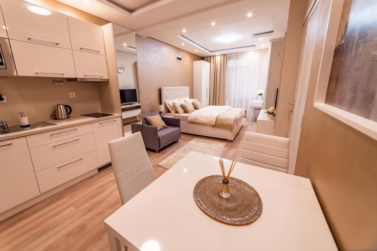 Ivi Place Apartments Novi Sad Ngoại thất bức ảnh